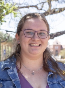 Headshot of Caitlin Bryan